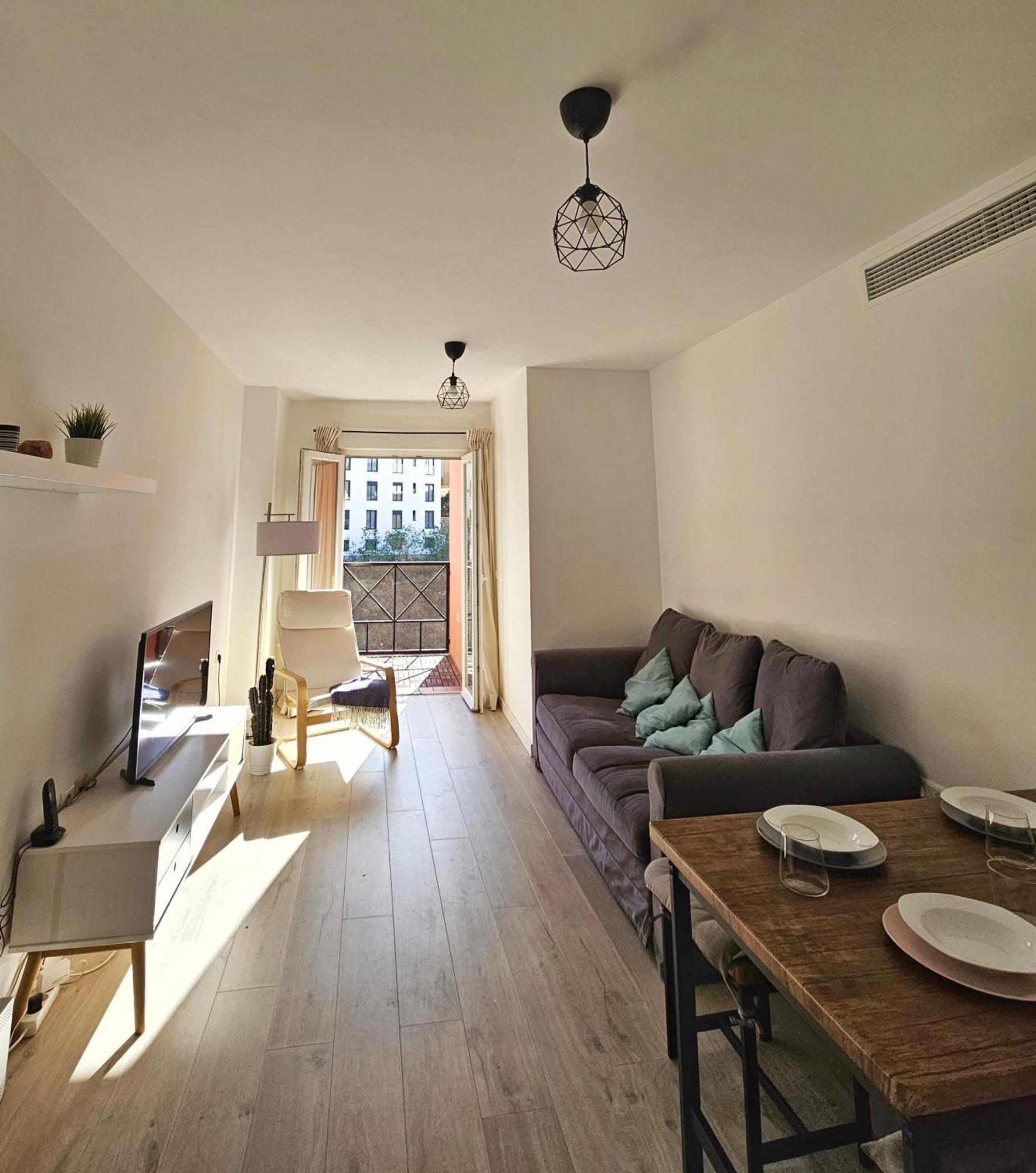 Апартаменти Apartamento Plaza Capuchinos Малага Екстер'єр фото